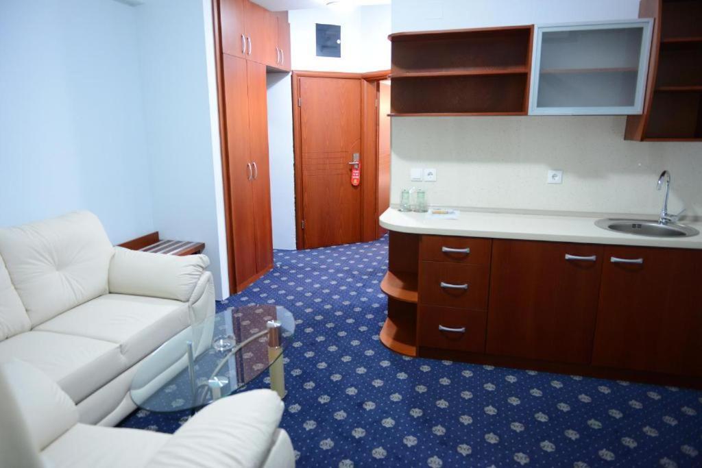 Hotel Salida Prilep Exteriör bild